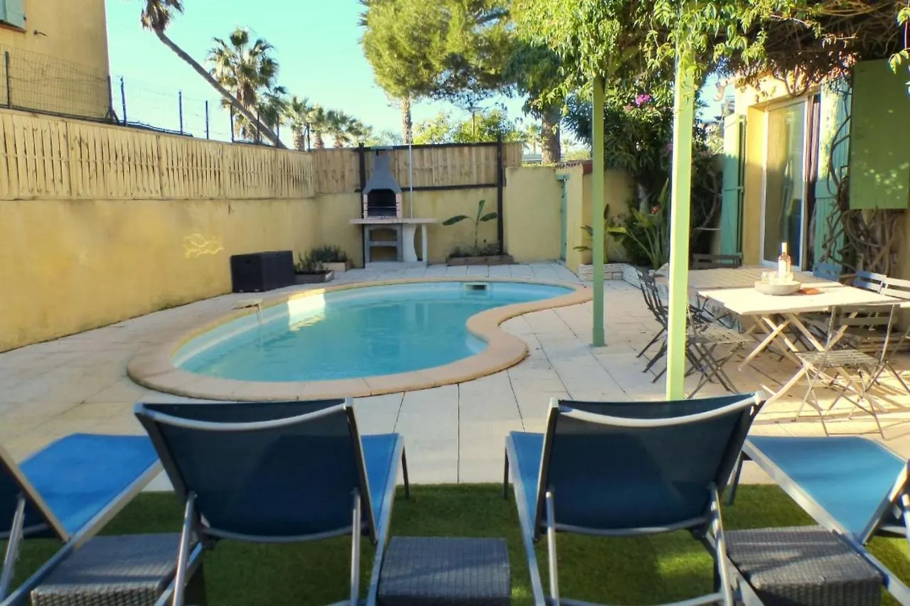 Villa Haven Of Peace With Pool Facing The Sea Sanary-sur-Mer 0*,  Francia